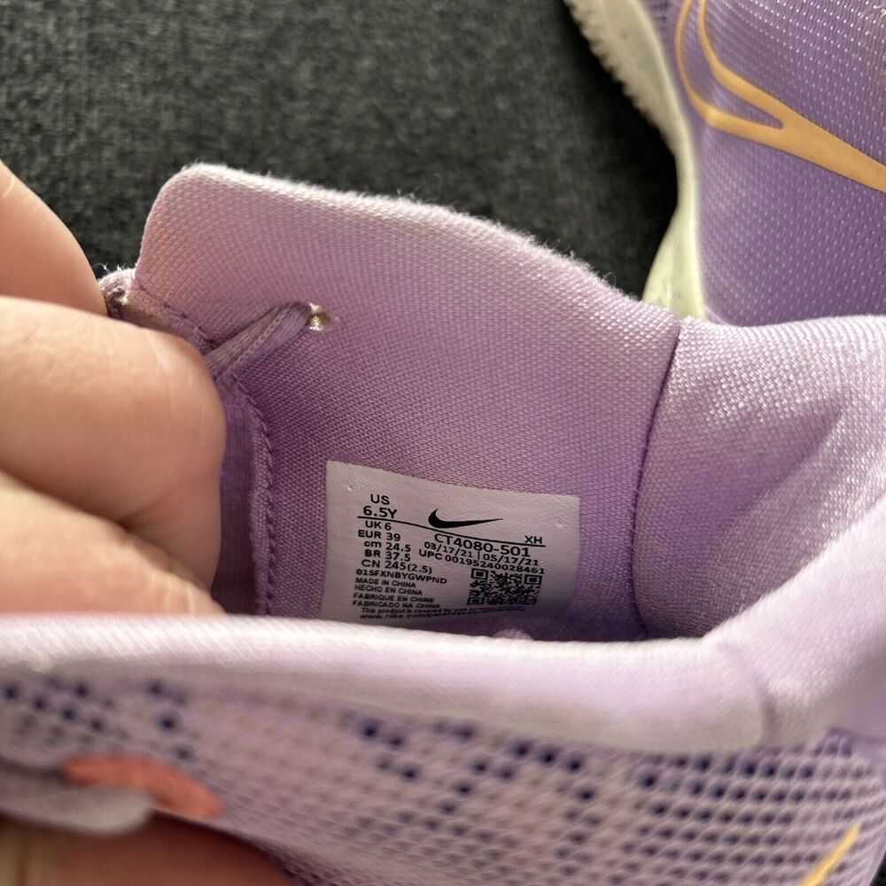 Nike Kyrie 7 GS 'Daughters' Basketball Shoes Size Youth 6.5 Women's 8 - Picture 9 of 9